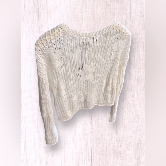Off White / Cream Knitted Flower Detail Sweater / Cropped Sweatshirt | Sz: S NWT - Picture 3 of 11